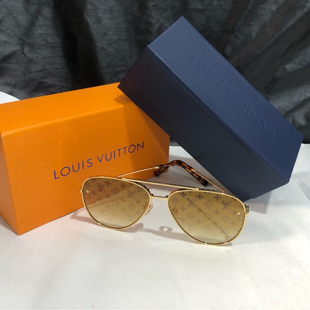 Louis Vuitton Women's Authentic Sunglasses